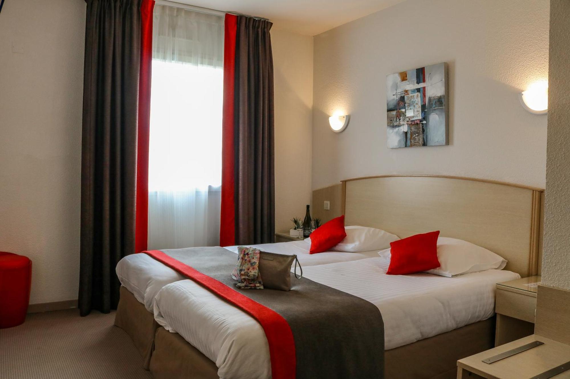Hotel Le Kolibri Турню Екстер'єр фото